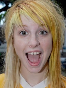 Yellow-Blonde-Hair-hayley-williams-hair-20600279-1267-1806-compressed-height-4000px-cropped-gigapixel.jpg