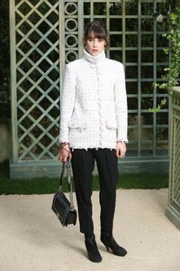astrid-berges-at-chanel-show-at-spring-summer-2018-haute-couture-fashion-week-in-paris-01-23-2018-2.jpg