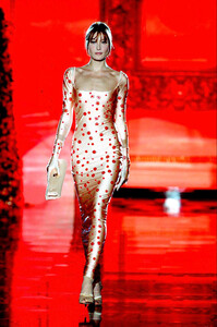 atelier-versace-ss-1995-2.thumb.jpg.15eb675aa5557dcb83152dfc908f2748.jpg