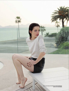 bbf1f-roxane-mesquida-feet-351875.jpg