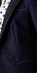 dknys4011839900_p4_1-0.jpg