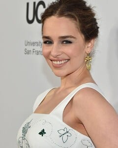 emilia.clarke.universe_180819551_531880811146344_3147940926445867962_n.jpg