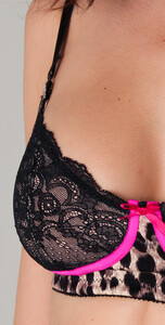 hanky4024014206_p4_1-0.jpg