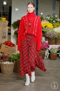 jasonwu-look21-834d42.thumb.jpg.02b848b1ffe47d248cbe866183f52806.jpg