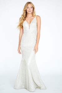 jolene-20012-embellished-deep-v-neck-trumpet-dress-evening-dresses-00-champagne-gold-14201212076115.jpg
