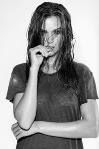 josephine-skriver-8.jpg