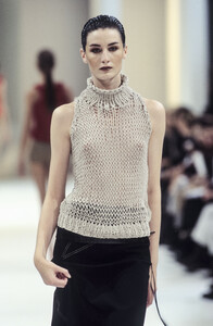 lanvin-ss-2000-4.thumb.jpg.d9d9b4cbd184e936807586e2b1286587.jpg