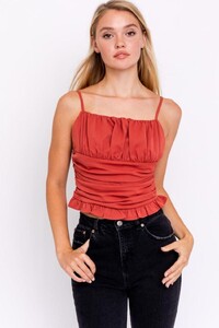 le_lis-sleeveless-ruched-top-red-0f19e579_l.thumb.jpg.7b9a7d7c8b2b6b431f4717f1d2bdc639.jpg