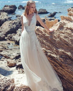 lilium_bridal_couture_42816071_243506666330861_1195192900432963970_n.jpg