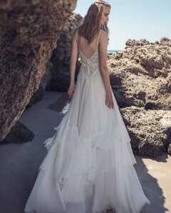 lilium_bridal_couture_44821139_1991971400857577_4953188481238827593_n.jpg