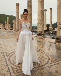 lubnasafadi_couture_53294877_249617245847945_5522200350940523714_n.jpg