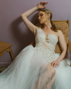 lubnasafadi_couture_84965790_878811945911680_8378467085705203306_n.jpg