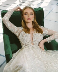 lubnasafadi_couture_87334227_1013443152374509_1480263023366169557_n.jpg