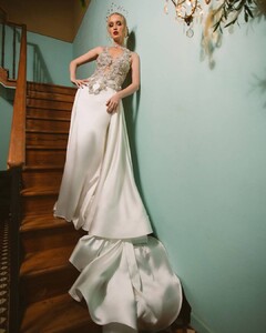 lubnasafadi_couture_89398650_2873344566048989_5584527493624445625_n.jpg