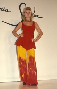 maria-snyder-fw-1994-3.jpg.7ee61db3c0e458d6d19d14105870a6e1.thumb.jpg.2431124385b05eb56c968a0b9230092c.jpg