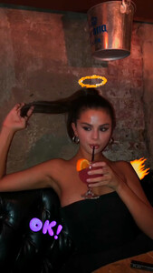 selena_gomez_strapless_drink3.jpg