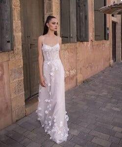 tamara_bridal_gowns_217109827_211296374240114_6349551464498288688_n.jpg