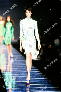 versace-spring-2000-ready-to-wear-runway-show-milan-italy-shutterstock-editorial-10434179aa.jpg