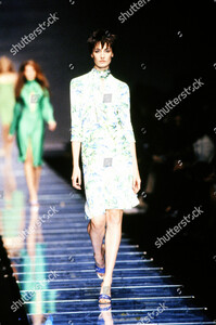 versace-spring-2000-ready-to-wear-runway-show-milan-italy-shutterstock-editorial-10434179dr.jpg