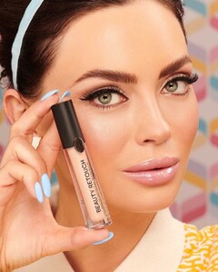 wycon_cosmetics_234205402_4585542348147095_6194901368412681478_n.jpg