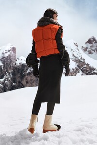 00005-Moncler-Womens-Fall-21.jpg