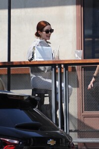       zoe020921BZNimage122.jpg