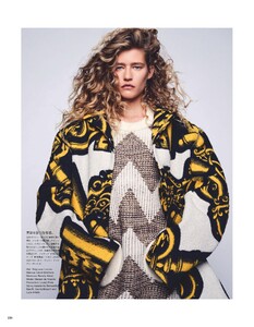 2021-09-01 Vogue Japan-page-008.jpg