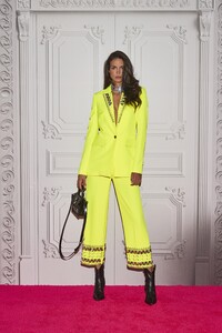 00023-%20Philipp-Plein-Spring-2022-RTW-Credit-brand.jpg