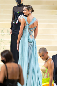 [1340180240] The 2021 Met Gala Celebrating In America - A Lexicon Of Fashion - Street Sightings.png