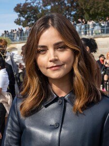        jen280921BZNimage1.jpg