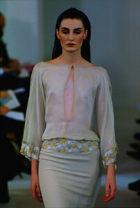 1539077109_valentino-hc-ss-99(7).thumb.jpg.21dbac671ca6d1cd81a7ade7e899a660.jpg