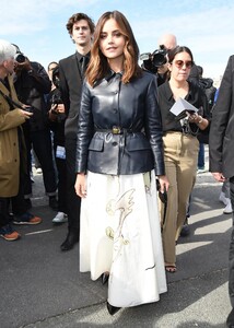        jen280921BZNimage22.jpg