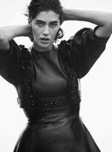 zelda 2021-10-01 Harper s Bazaar UK-page-005.jpg