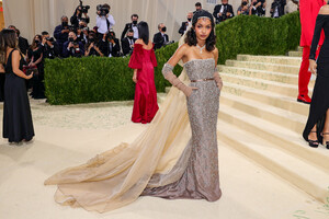 Yara+Shahidi+2021+Met+Gala+Celebrating+America+yY8OalbgPANx.jpeg