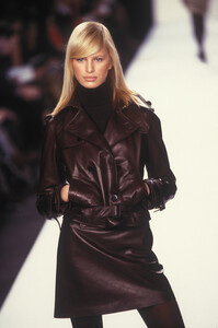 160913550_RalphLaurenFall20014.thumb.jpg.61a952fa91799836887b7765e2413278.jpg