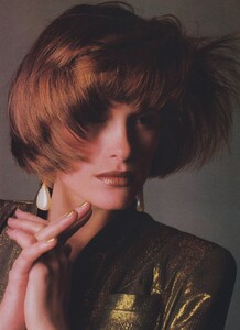 1682874424_VOGUEUSJul198507.thumb.jpg.6aa46cd688f2857405edd8335e16d263.jpg