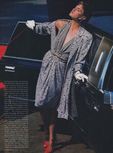 1698045576_VOGUEUSDec198510.thumb.jpg.b0378e76d588c95e546935fe88cd0ac3.jpg