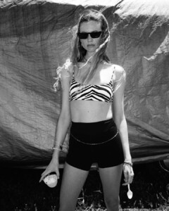 Behati Prinsloo Levine on Instagram_ _summer 2021--__CUTLpyXP_0(JPG).jpg
