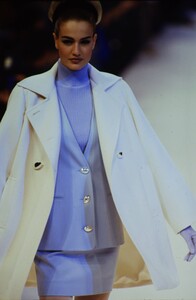 chloe-fw-1991 (2).jpg