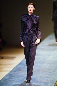 1873662201_ysl-fw-1999(14).thumb.jpg.afd2492929aad7a9876dd0ec1ee862a9.jpg