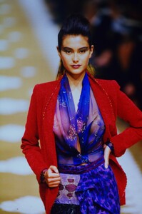 1889580269_ungaro-hc-fw-1999(8).thumb.jpg.8e9c6137275793b4e507515c9e62f61c.jpg