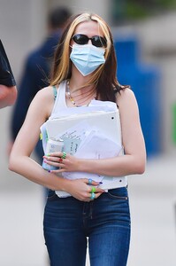 deu040921BZNimage104.jpg