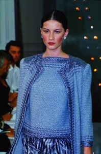 2014377465_VALENTINO-COUTURE-FALL-1998(2).thumb.jpg.ffb4dad1ef677d49cd46513b48c2716f.jpg