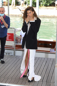 Zendaya+Coleman+Celebrity+Sightings+Day+3+Yym7DXzWDcEx.jpg