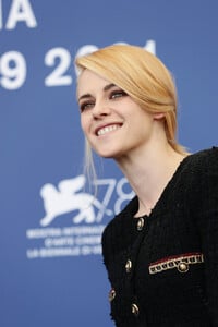 Kristen+Stewart+Spencer+Photocall+78th+Venice+0E9YiVE7gSCx.jpg