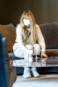      klu300921BZNimage111.jpg