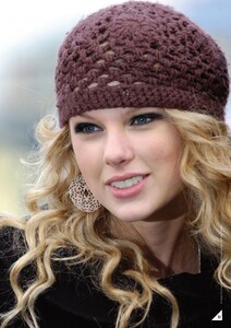       tay190921BZNimage121.jpg