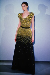 2114927766_victor-rolf-hc-fw-2000(2).thumb.jpg.44dbc84cbac3fcf6ffaf91405f02bc5f.jpg