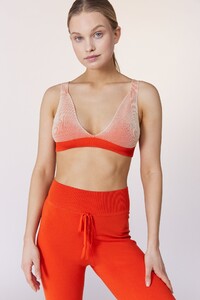 24.KNITHIGHWAISTEDSWEATPANT_carnelianflame_PLAITEDBRA_carnelianflame__1786_1512x.thumb.jpg.262bd8ebf8b5d2e55c24a5489282222e.jpg