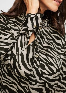 240506100-05-aimee-zebra-tunic.jpg